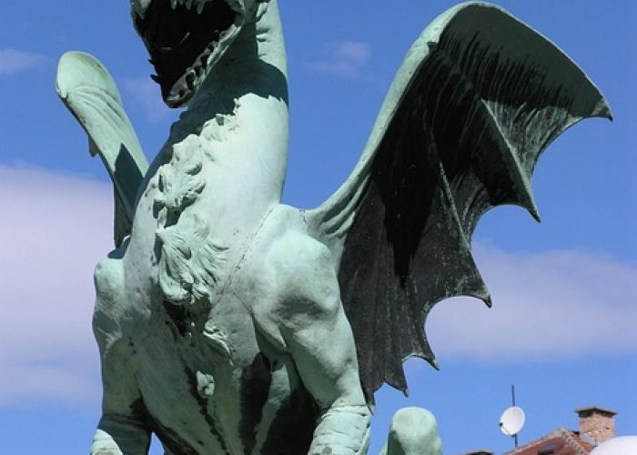 dragon-1976596_640
